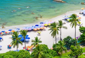 Cab service in Goa for beach tours